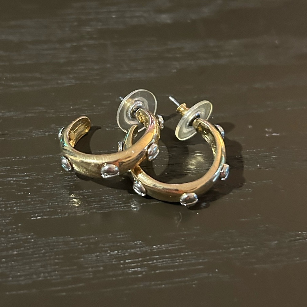 Vintage Dugal hoop earring for pierced ears